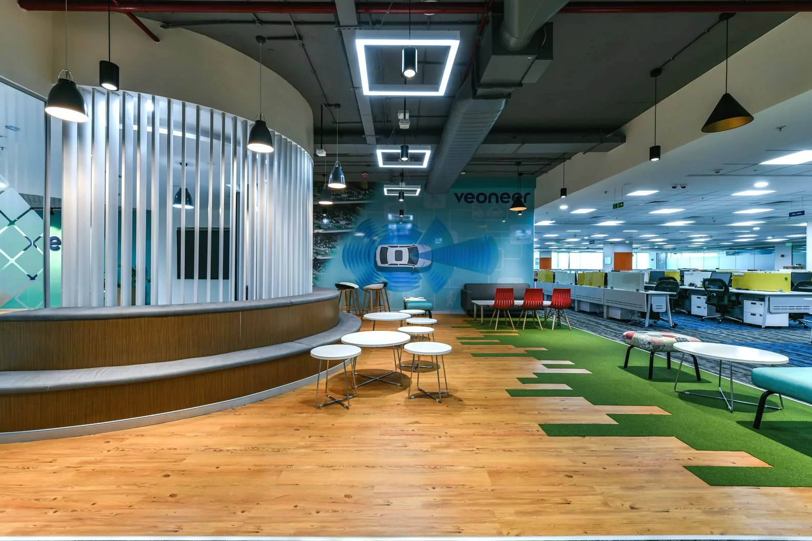 Multifunctional office interior design