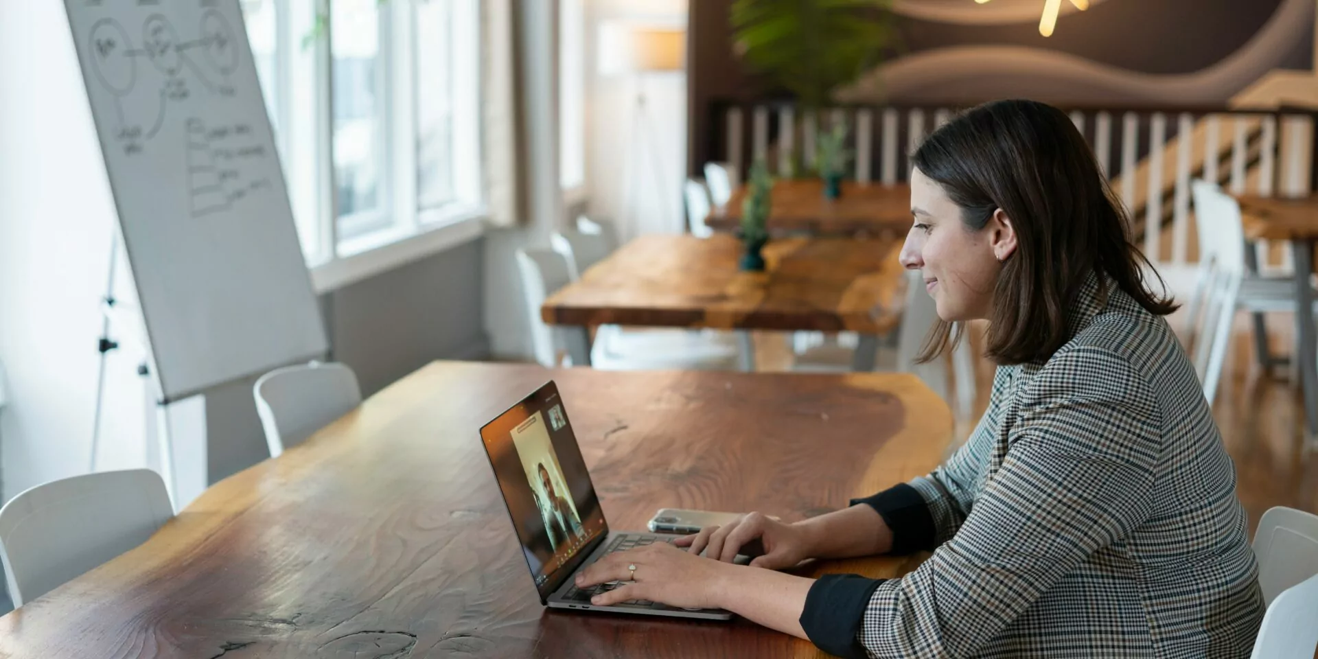 Hybrid-workplace-design