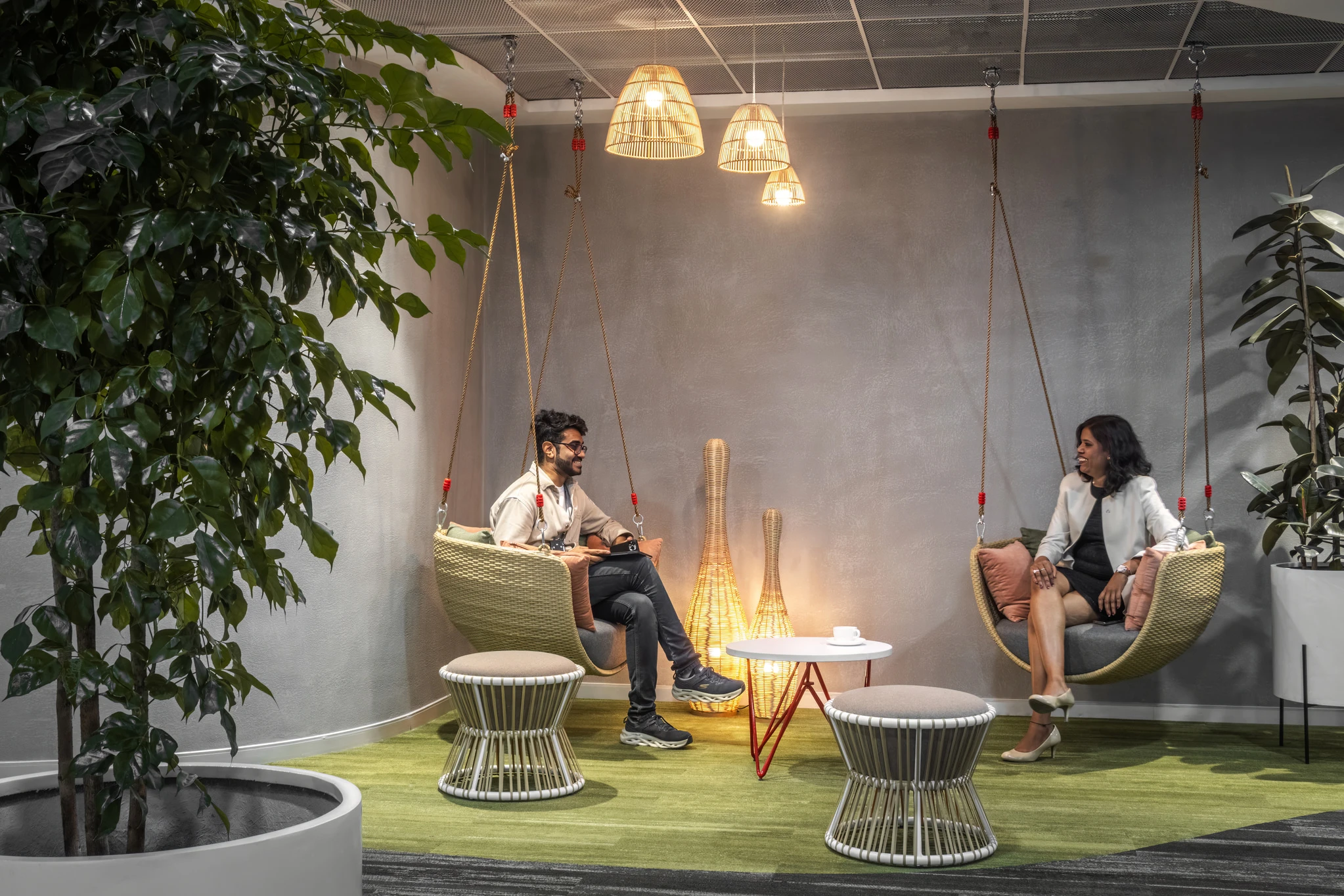 bring employees back to the office blog