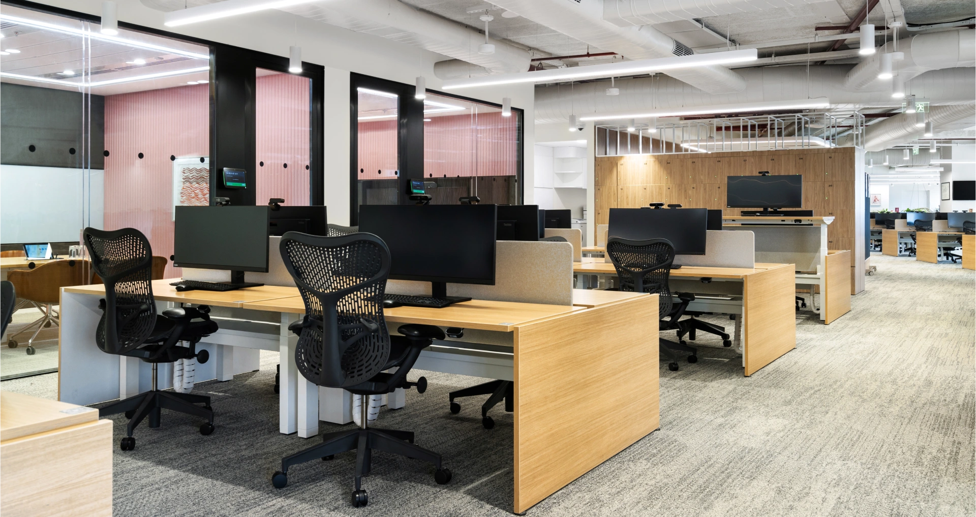american multinational financial services Firm