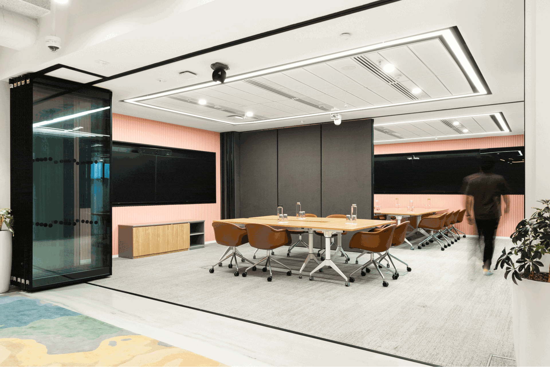 Modern Meeting Room Design