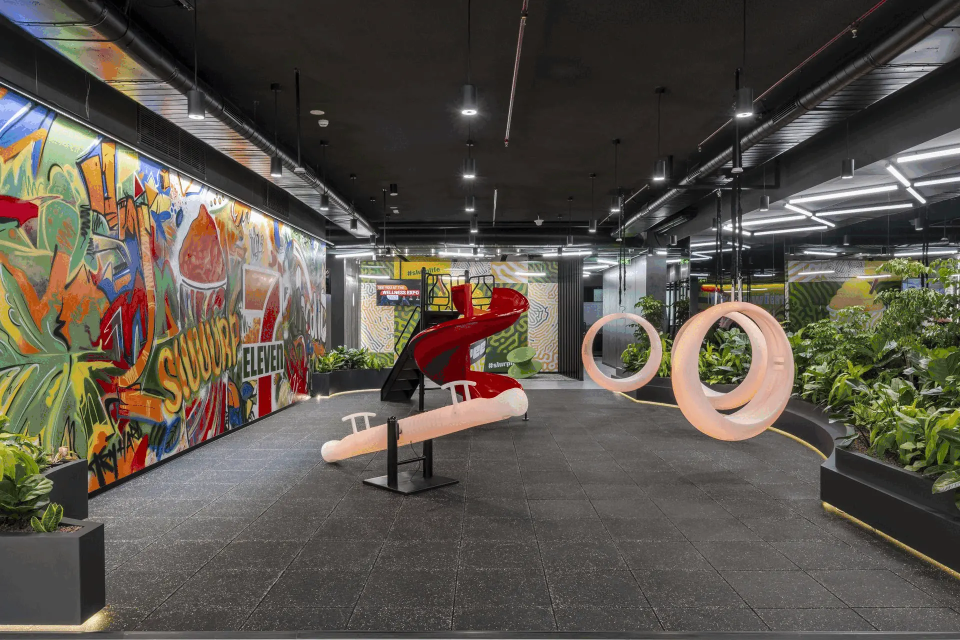7-eleven-workspace-india-gif